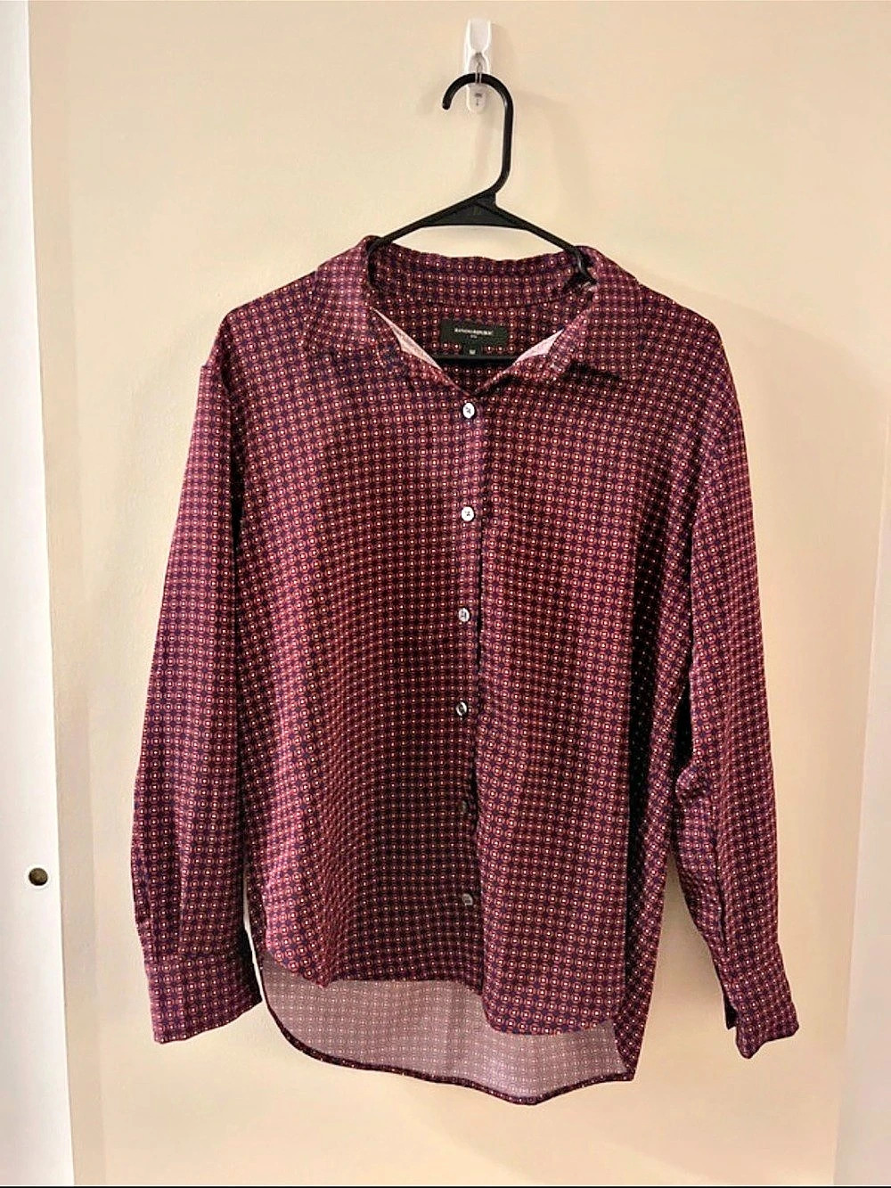 Banana Republic Women's Geometric Button Down Shirt Size Medium